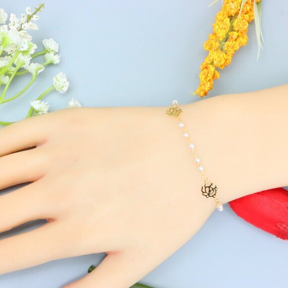 "Elegant & Trendy Bracelet, A Perfect Gift for Women, Thoughtful, EVCH1851 - Picture 4 of 10